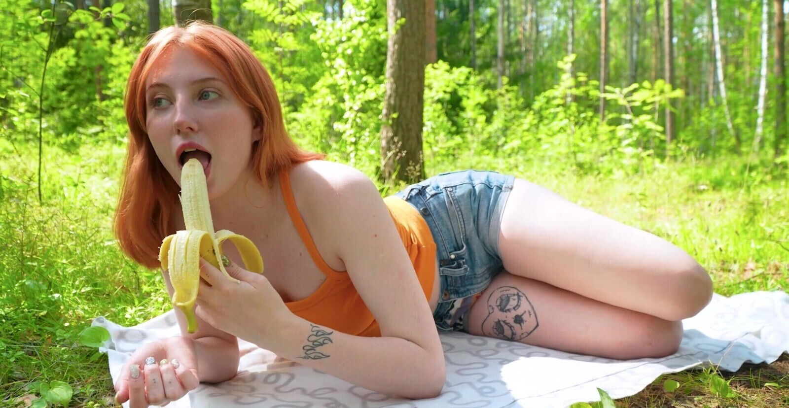 Solo redhead enjoys while pleasuring shaved cunt Emma Korti