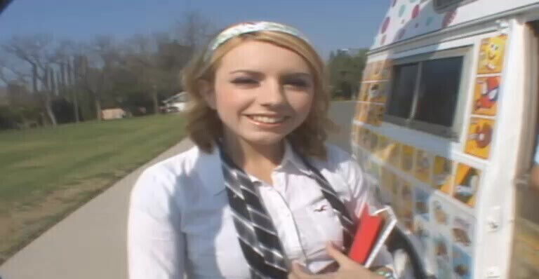 Lexi Belle with shaved pussy natural getting fucked