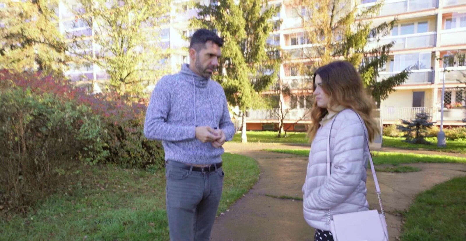 Brunette Andrea Lapiedra enjoys while giving nice blowjob