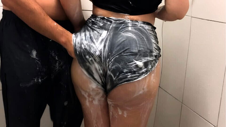 stepbrother taking shower want ridding Perfect Body- FREE