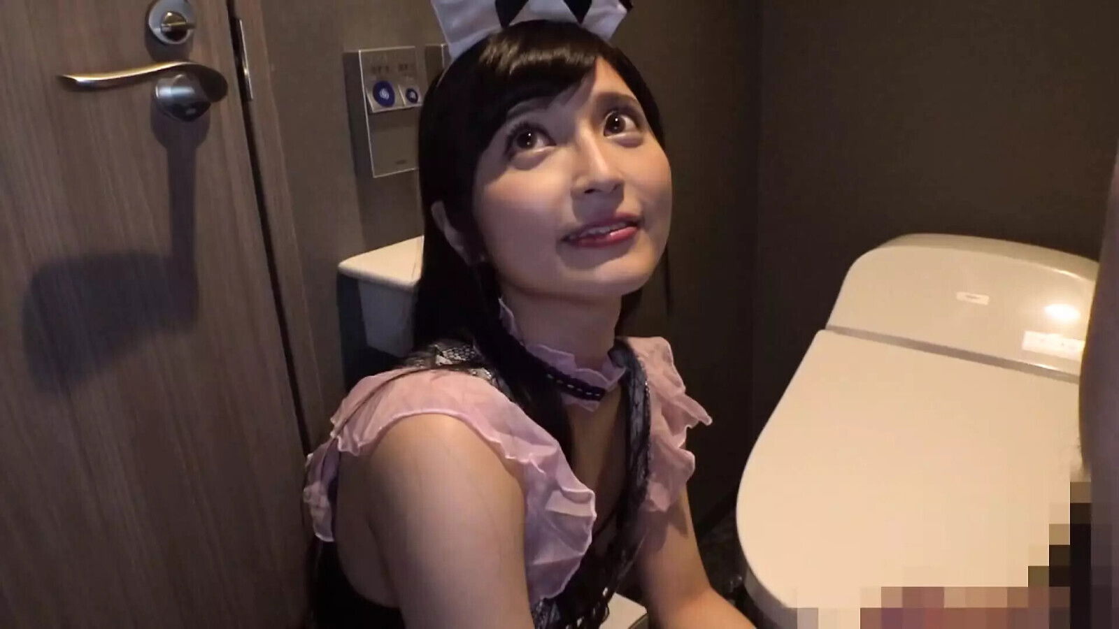 Part1 Slender Superb Nipples Slender Beautiful Waitress Works Cafe!