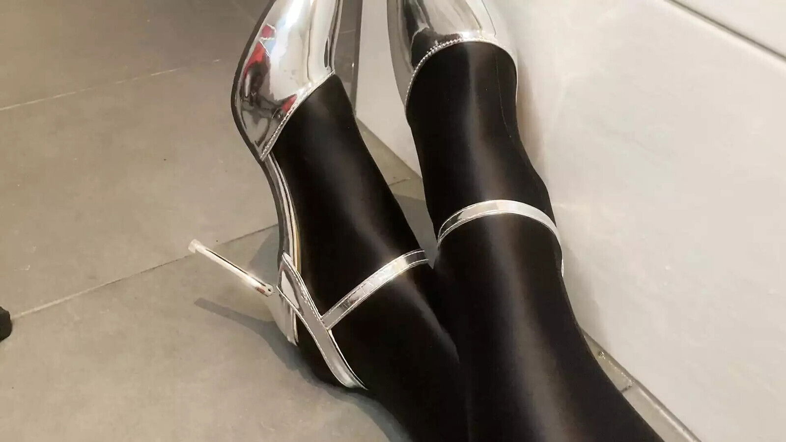 Silver Heels Spandex Pantyhose