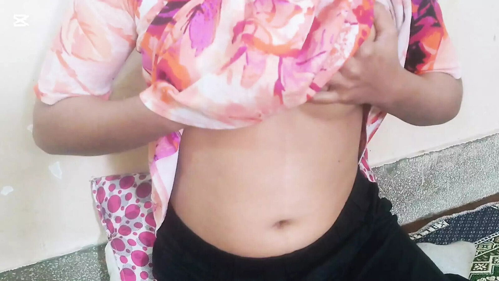 Pakistani boobs massage with lotion