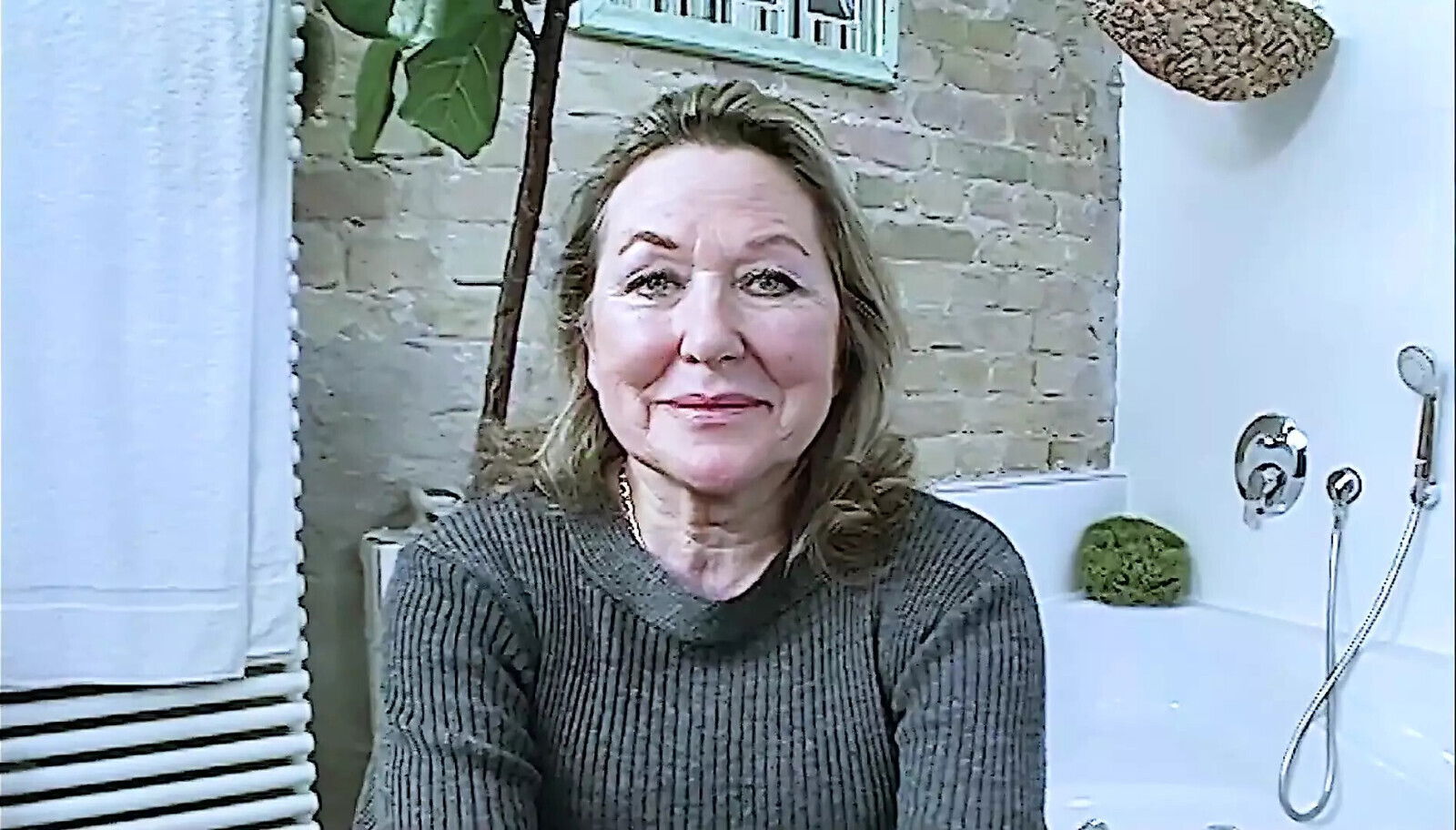 Horny Granny Naked Bathroom