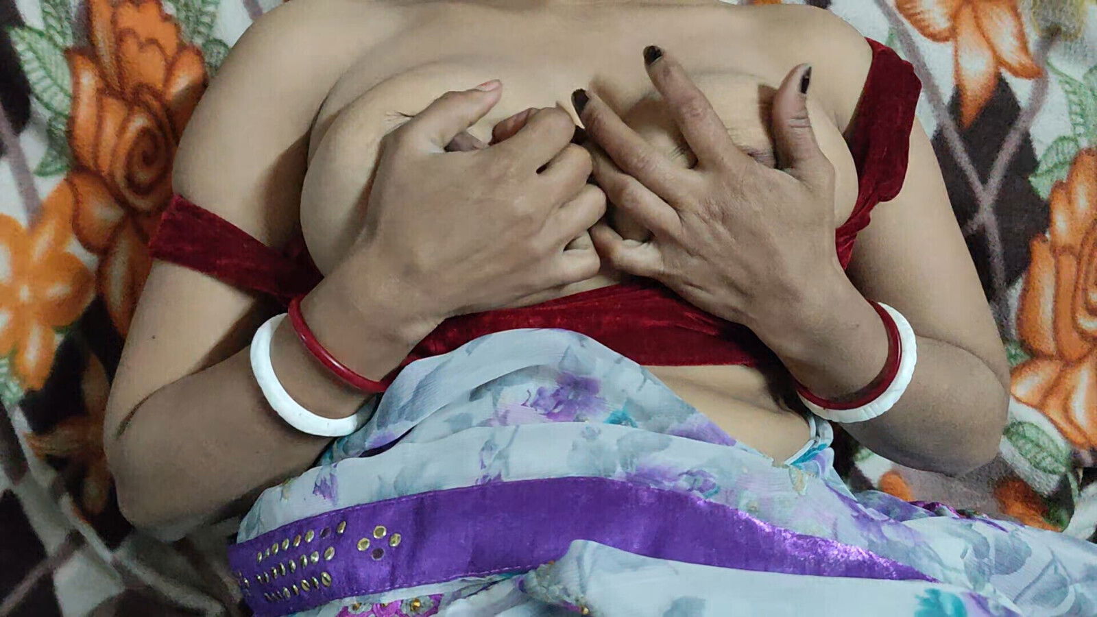 indian desi bhabhi saree footjobs