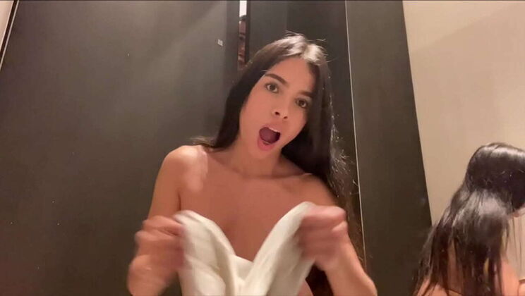 Latin Marianamx Caught Jerking Store Fitting Room
