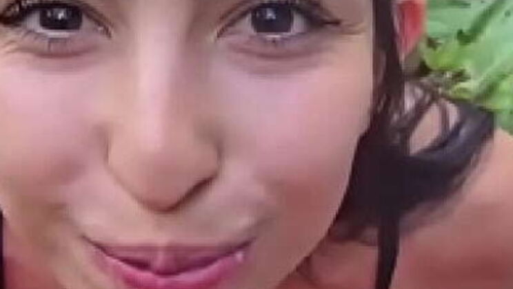 Latina Slut Karol Smith Gets Outside