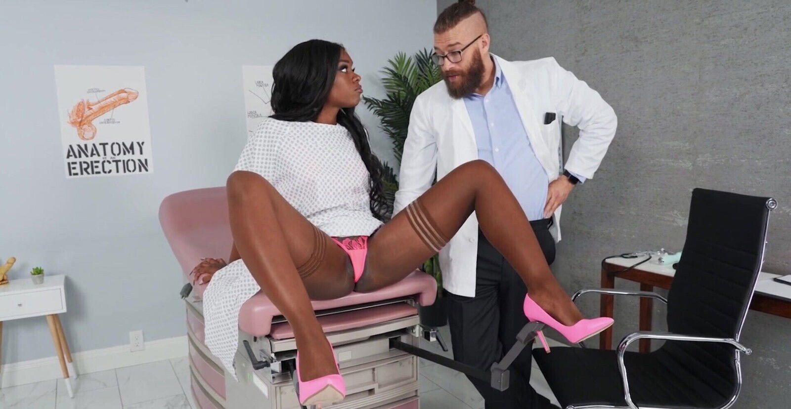 Interracial threesome with Nicole Kitt MILF Alexis Fawx