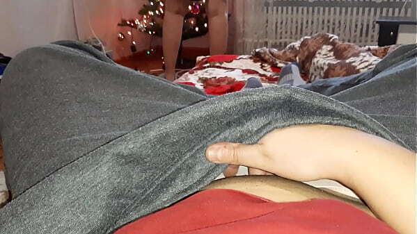 While stepsister decorating Christmas tree Christmas, masturbating riskily