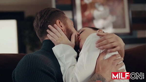 Horny redhead milf fuck husband'_s boss suck good Sovereign Syre, Quinton James