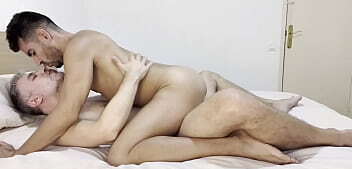 Hung Daddy Chris DeRimm breeds bubble butt Cain de la Torre