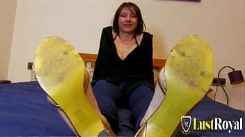 Brunette Clara with natural gives Terry Reid