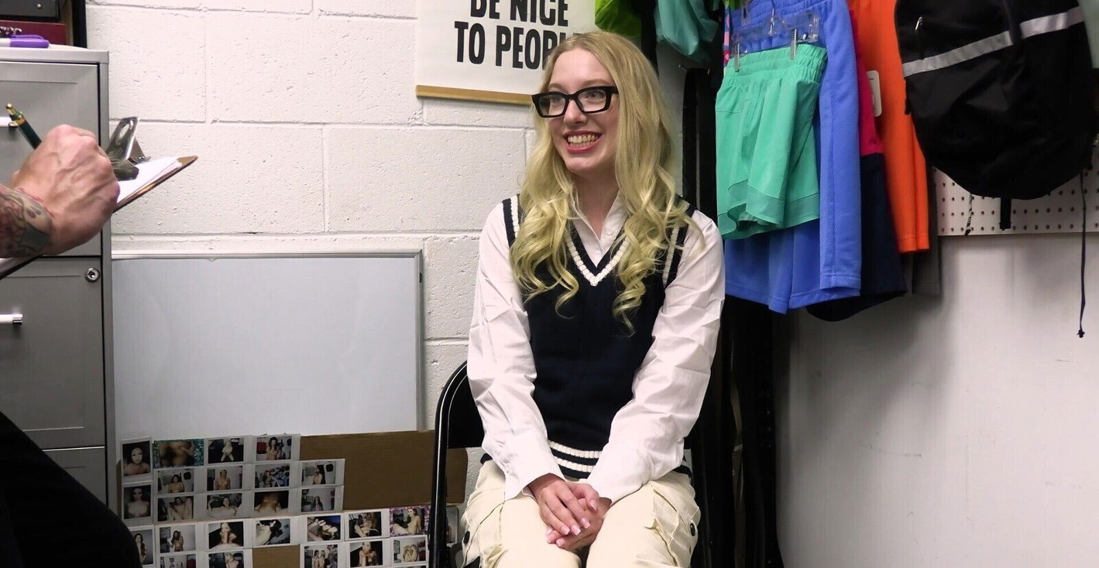 Small blondie Kallie Taylor gives gets fucked hard