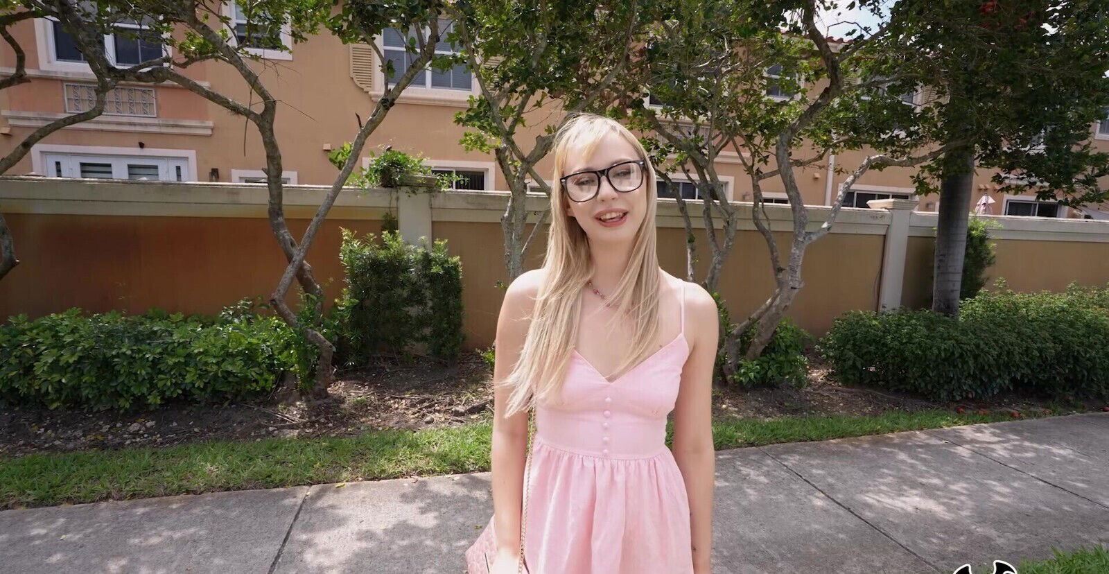 Smooth fucking with amateur stranger Stella Chiyoki