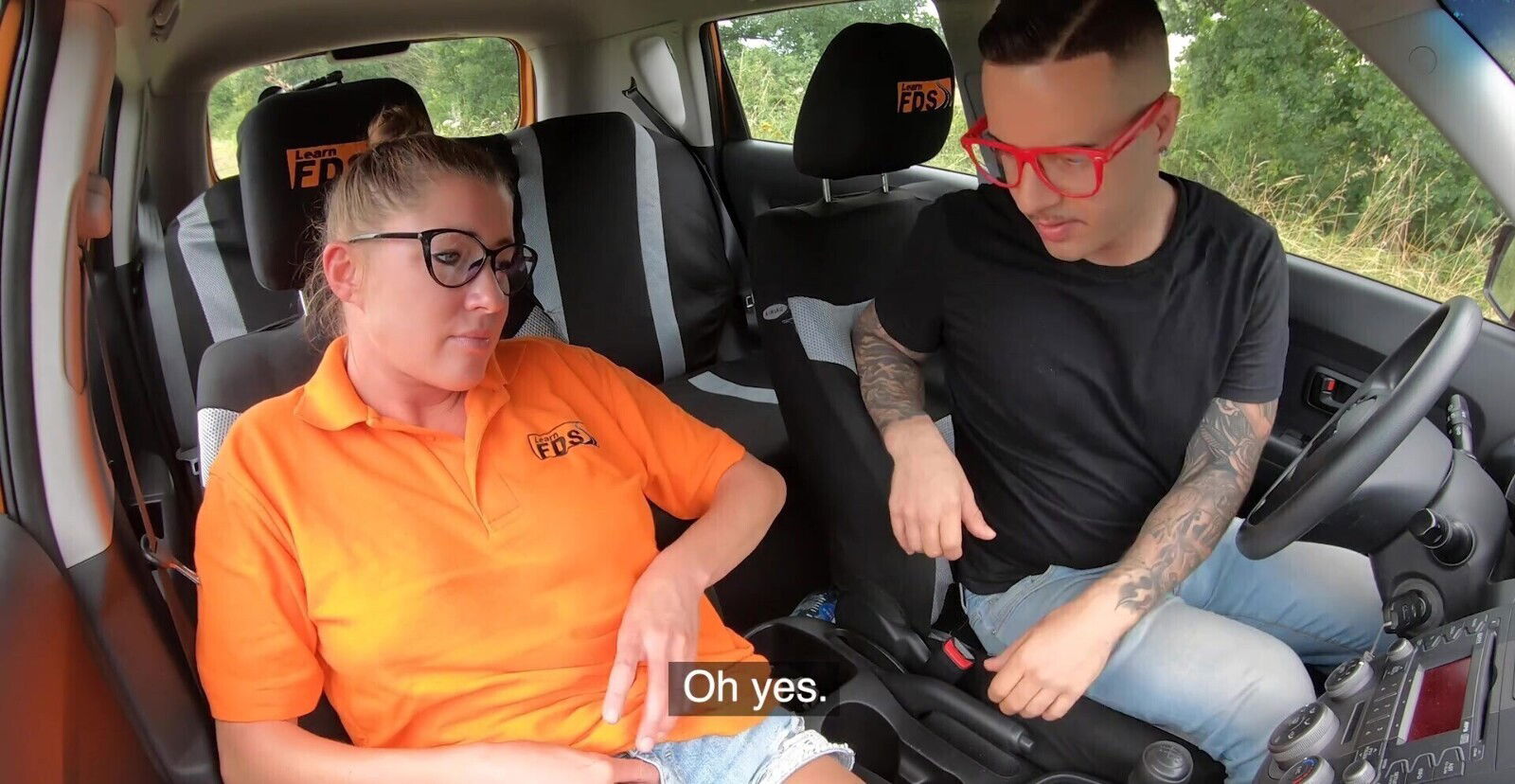 Smooth fucking with kiny driving instructor Elisa Tiger