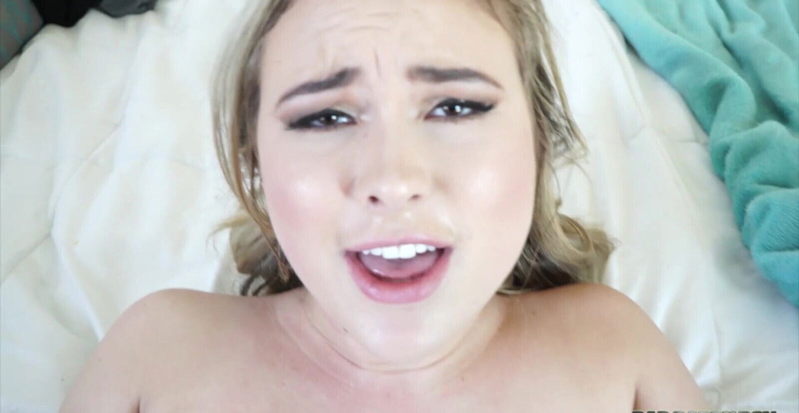 video blonde Alyssa Cole with natural being fucked