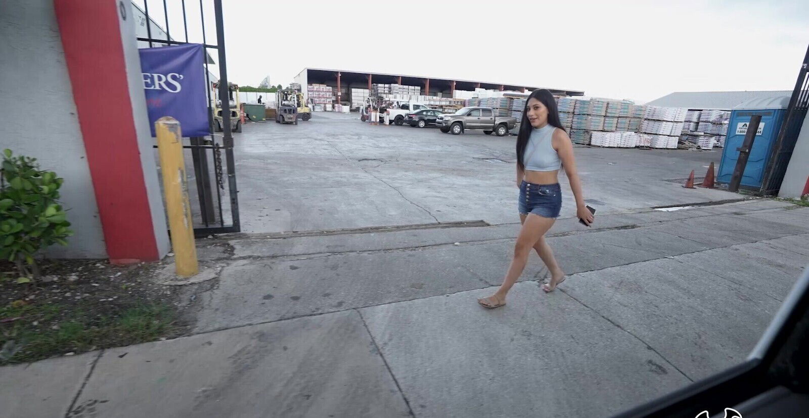 Beautiful Latina Kimberly Love gets rides dick