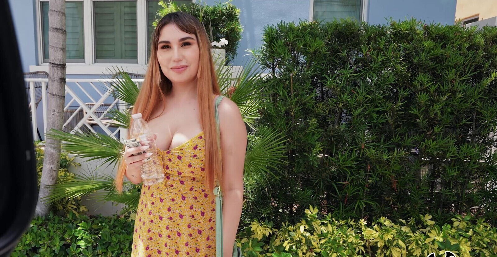 Bonnie with shaved cunt enjoys while being fucked hard