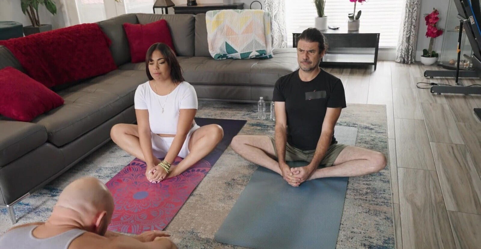 Yoga turns into amazing fucking with curvy Latina Cuban Dream