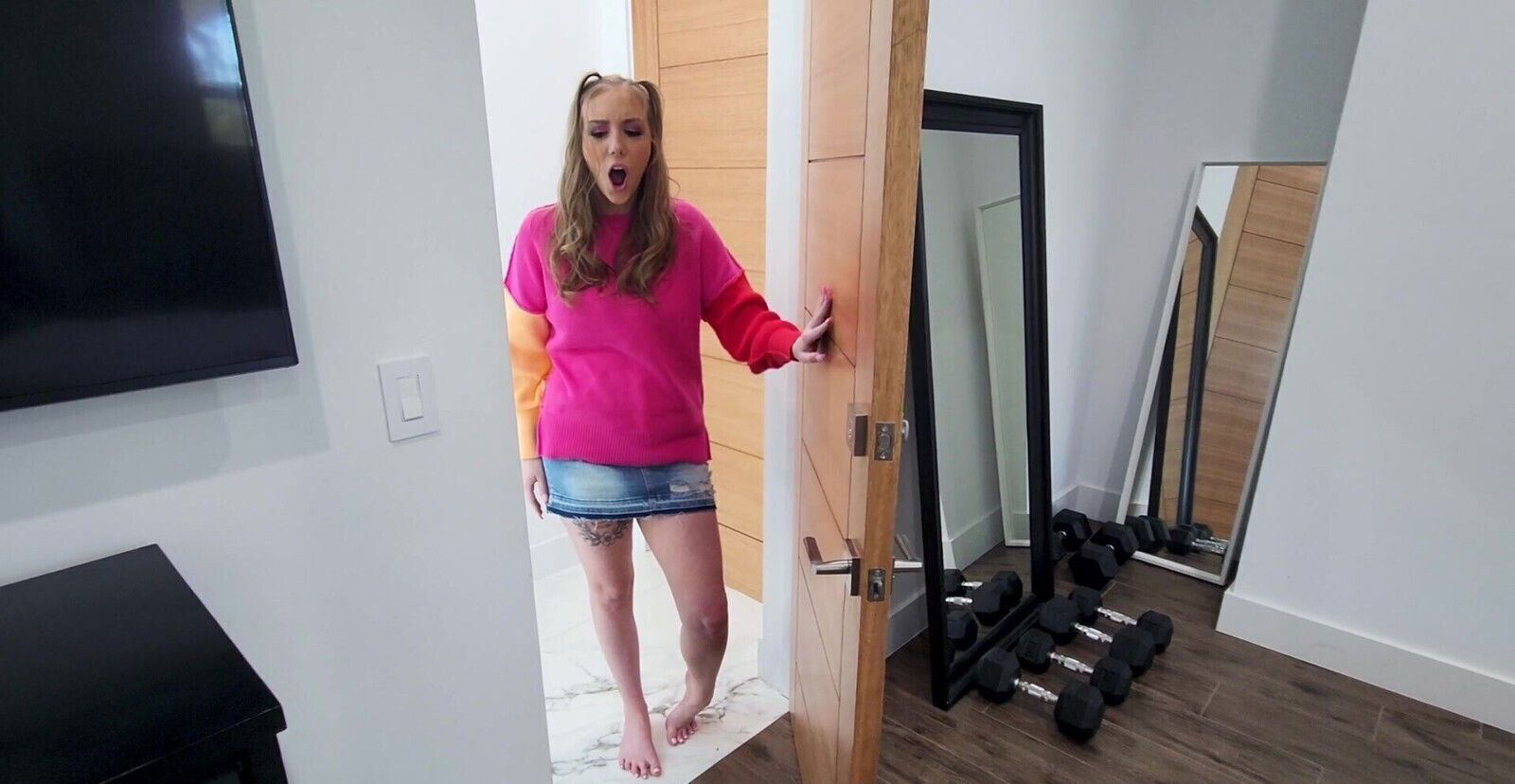 Homemade video curvy Violet getting fucked from behind