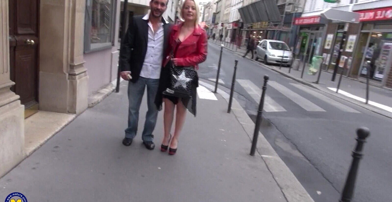 Marion Moon enjoys while getting penetrated boyfriend