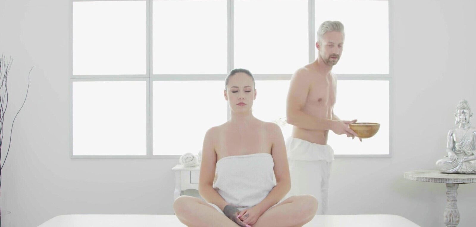 Good looking Chloe Bailey moans while getting penetrated