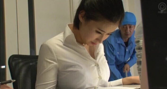 Imanaga Sana enjoys while getting fucked office