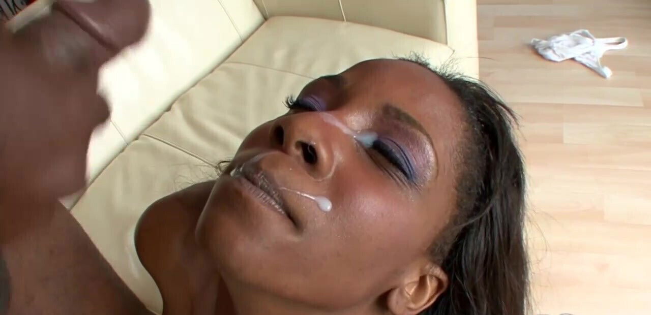 Ebony Jayna Lynn Rides