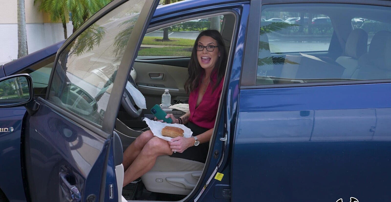 MILF Abby Somers with glasses gets fucked tight