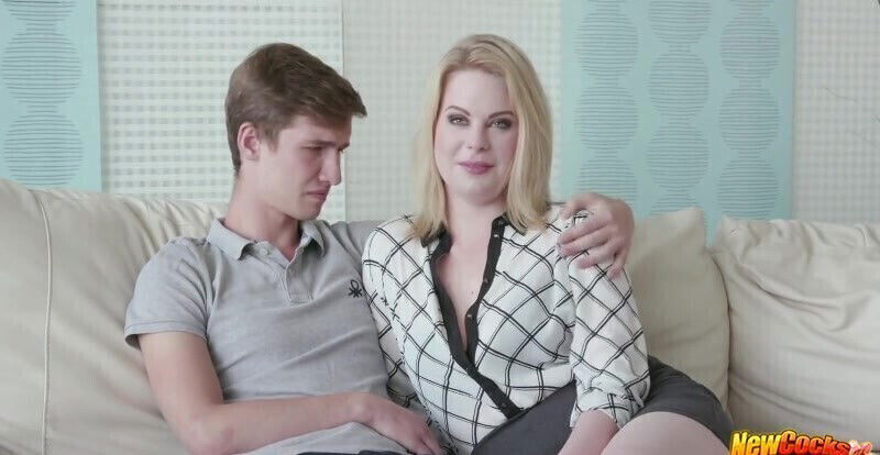 Cuckold boyfriend lets girlfriend Adry Berty ride stranger