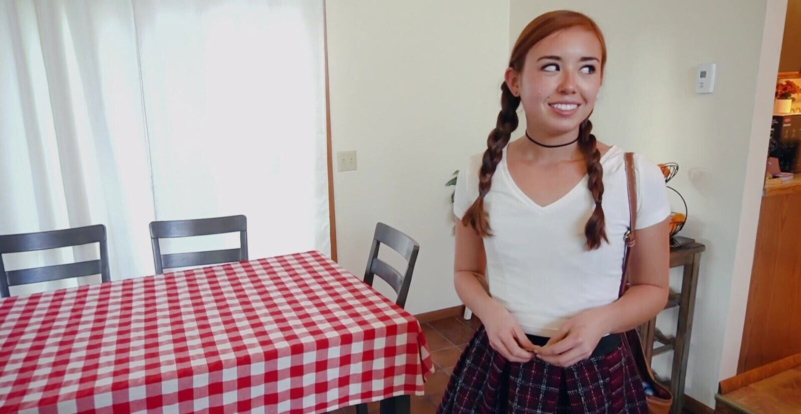 video kinky Brandi Braids sucking massive white