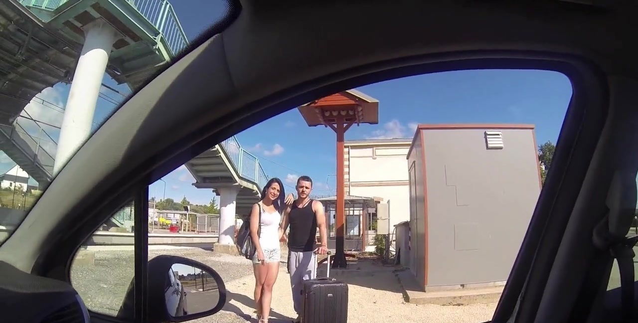 Teasing outdoors leads hardcore with naughty Juliana Lust