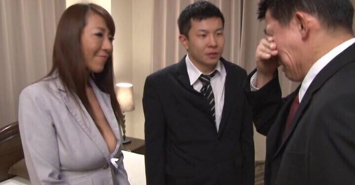 loving Japanese wife Rika Fujishita moans during spit-roast