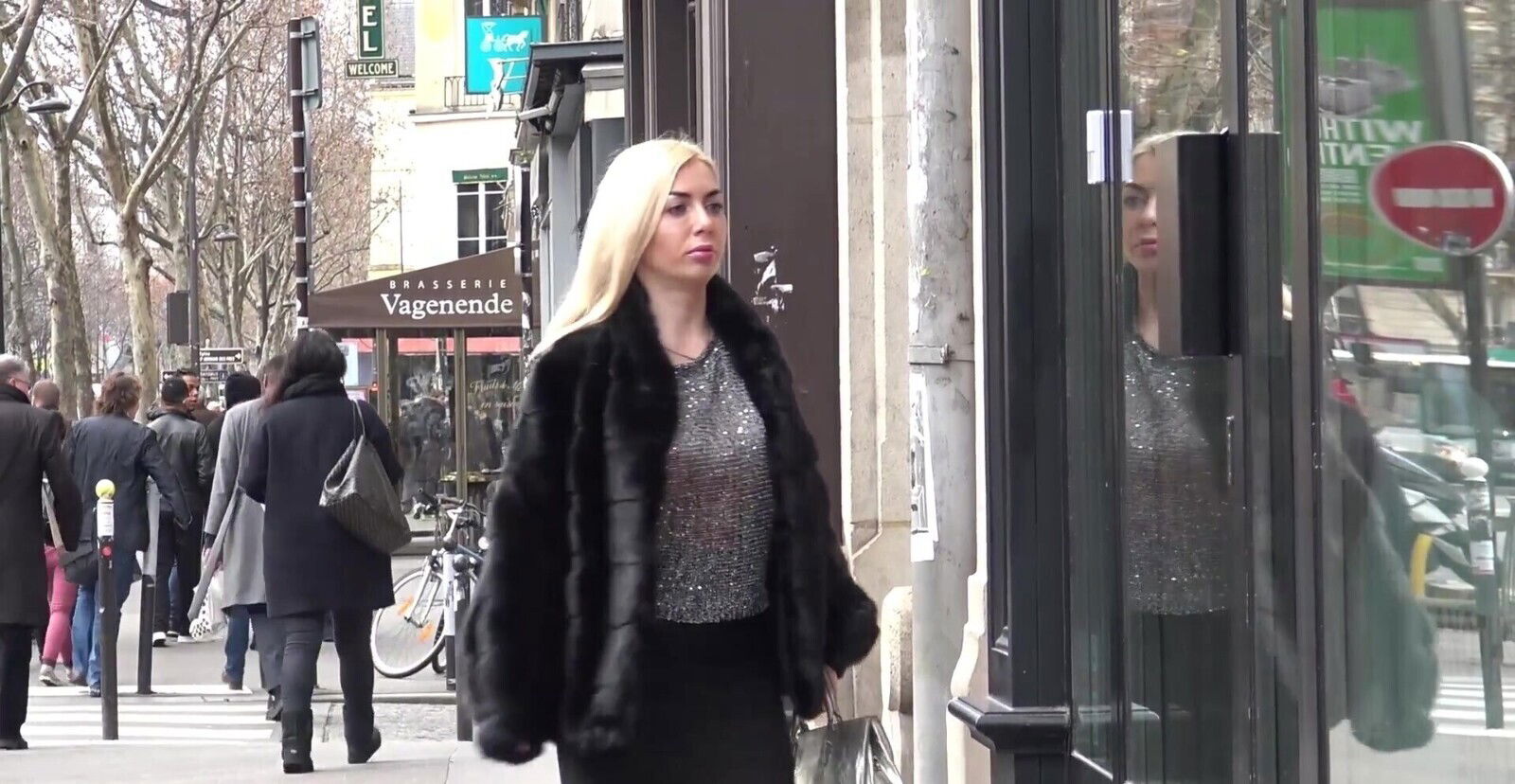 Hardcore threesome with Izobella Clark wearing stockings