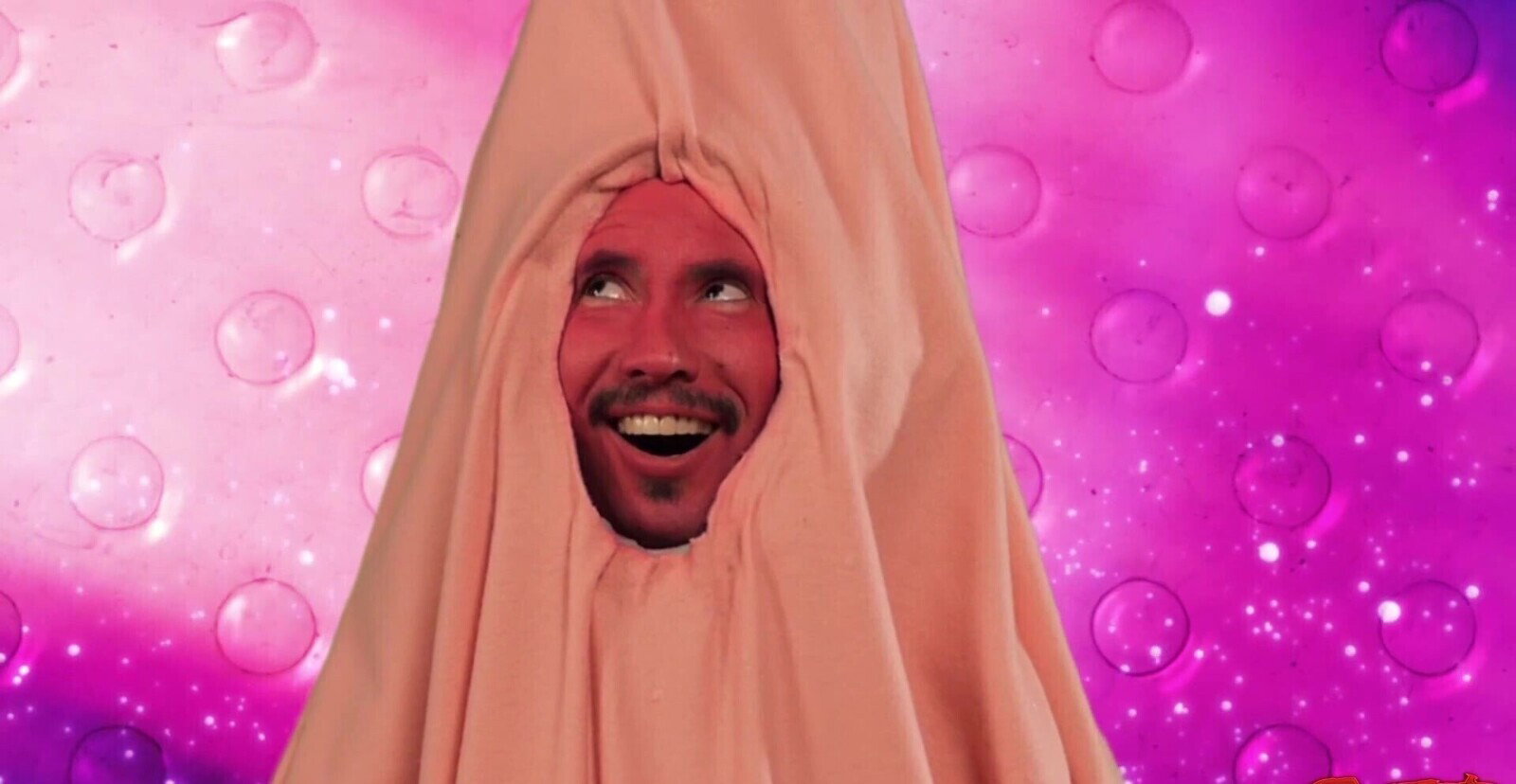 Kinky threesome with adorable blonde girl Chloe Addison