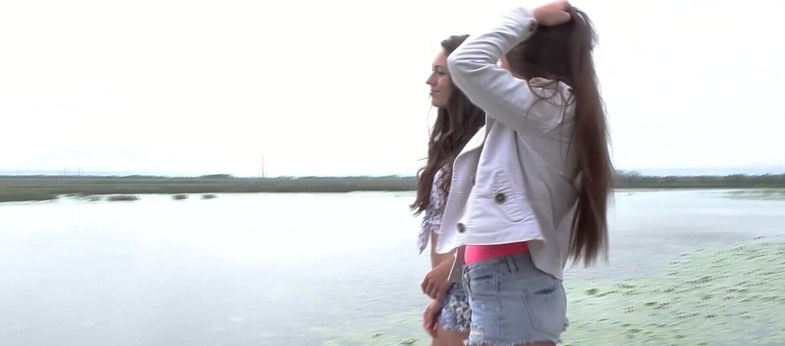 Amateur outdoors lesbian with Malyshka Arwen Gold