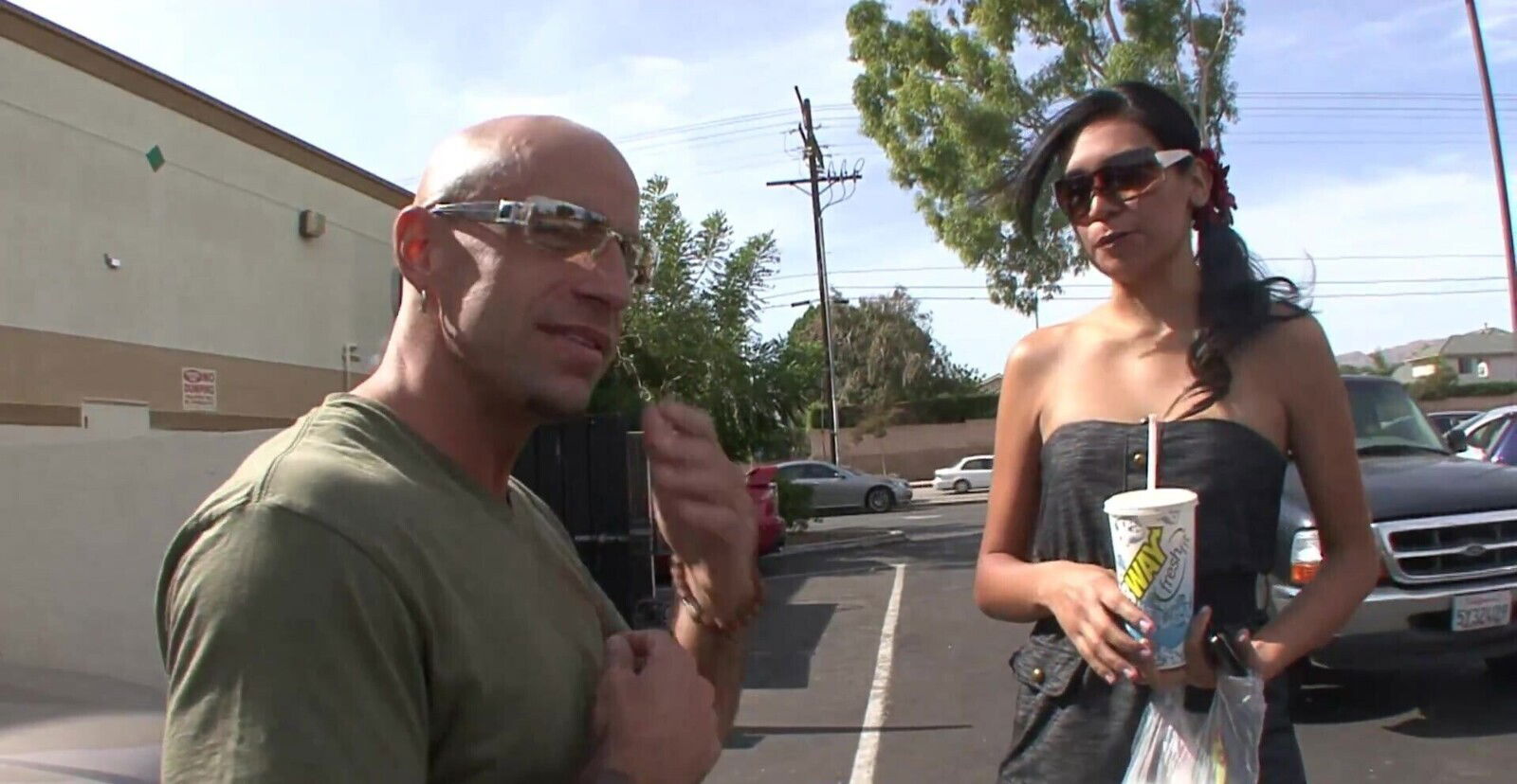 Smoking Zadyn Gordon makes disappear tight cunt