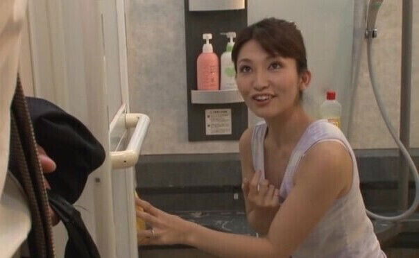 Homemade video cute MILF Yonekura blowing neighbor