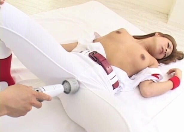 Asian Kana Kawai moans while getting fucked missionary