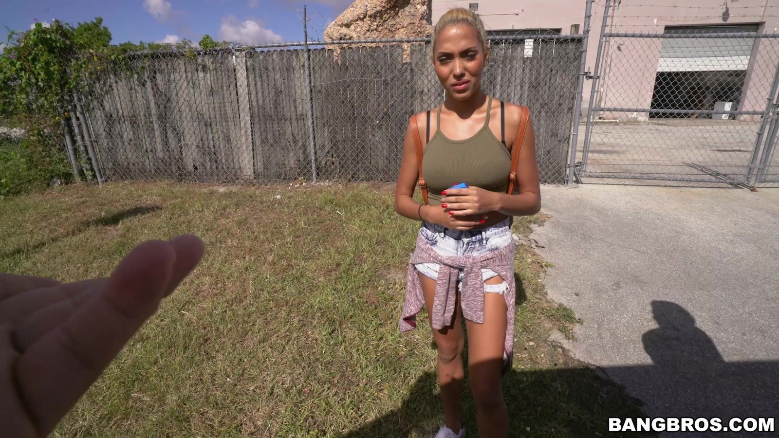 Fake boobs blondie Selena drops clothes sucks