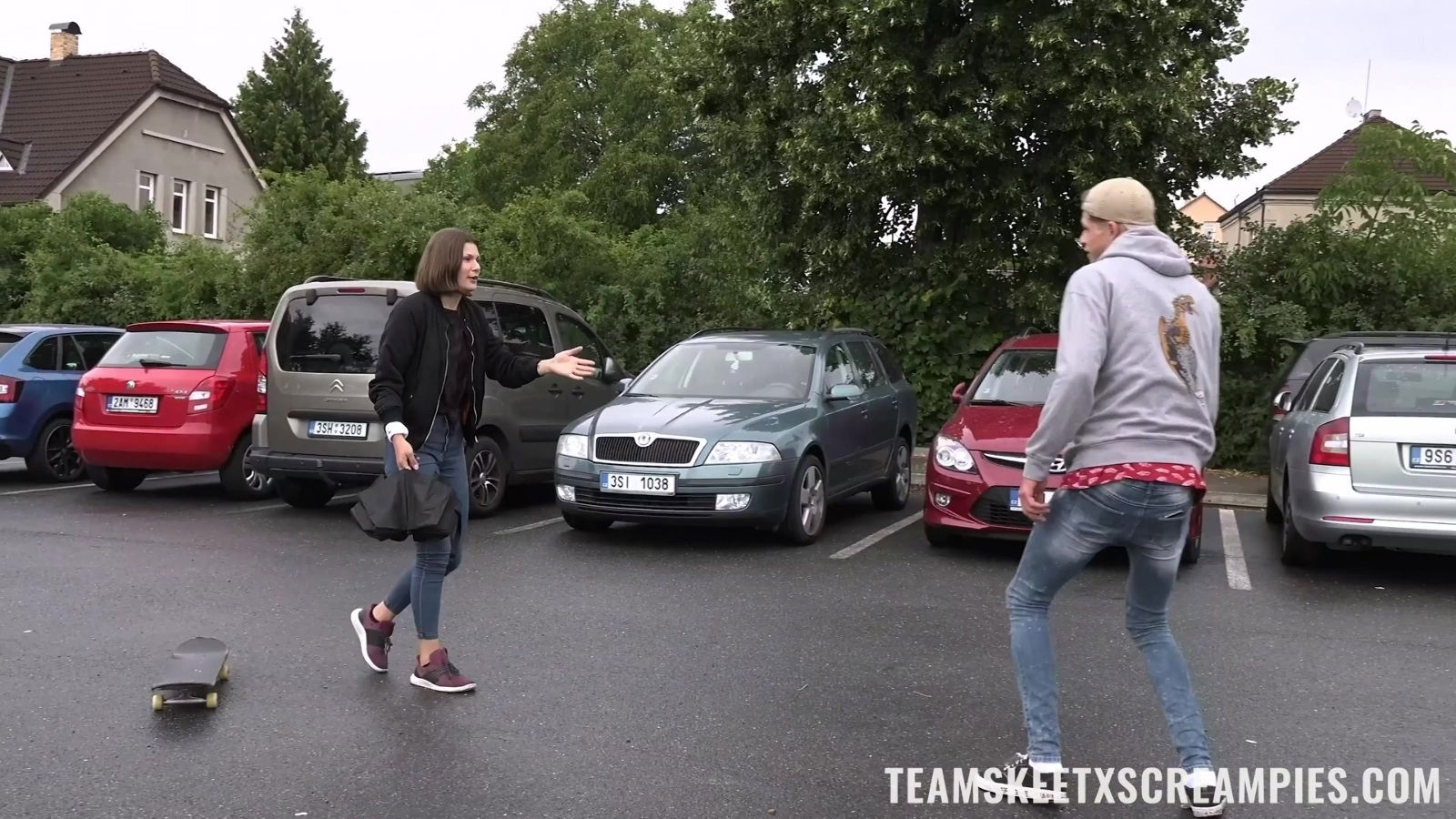 Amateur outdoors fucking with small girlfriend Grace Carson