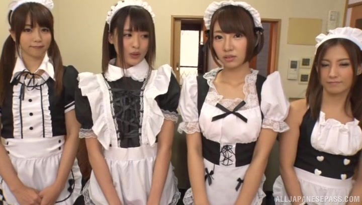 Lucky enjoys while Yuuki Natsume friends ride prick