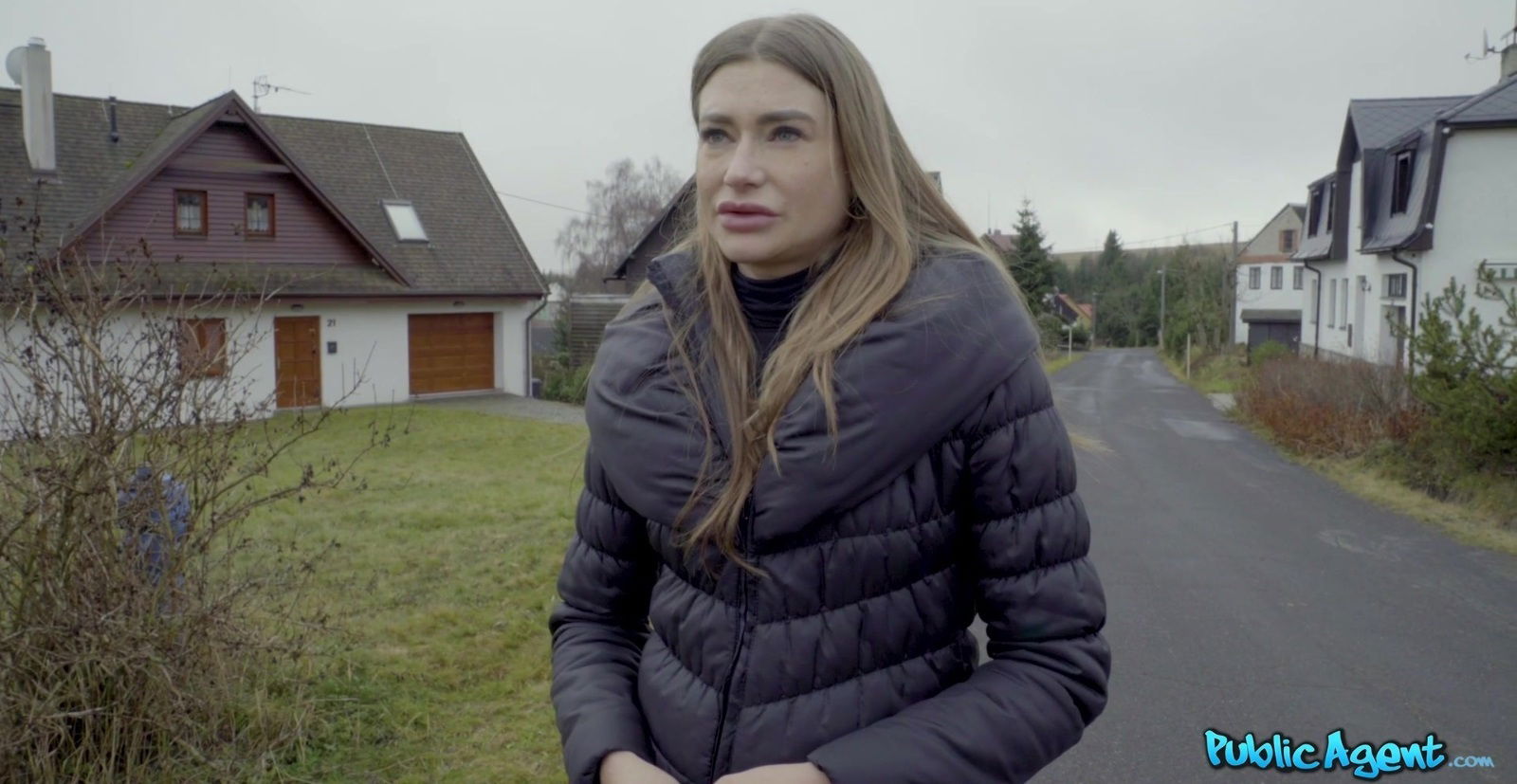 Stranger Tasty Stacey with perfect body rides stiff shaft