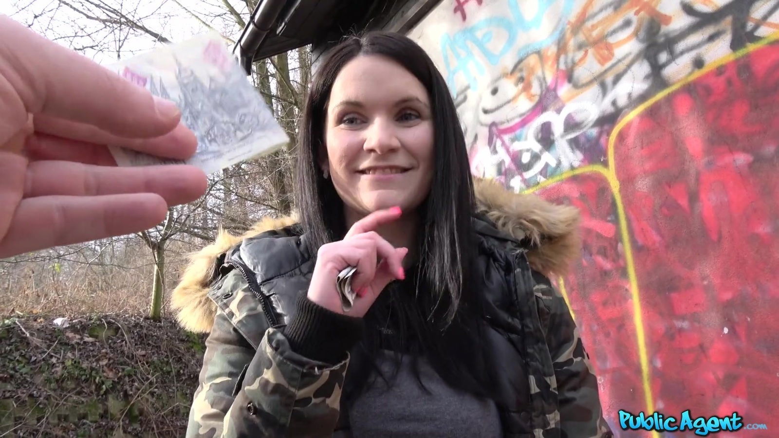 Outdoor hardcore fuck Victoria Bellisima wants