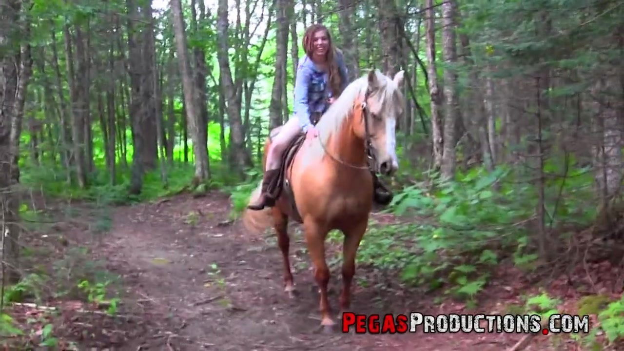 Fany Fantasy adores outside river with horny boyfriend