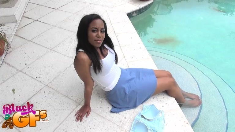 Ebony beauty Deana Dulce gets brutally fucked pool