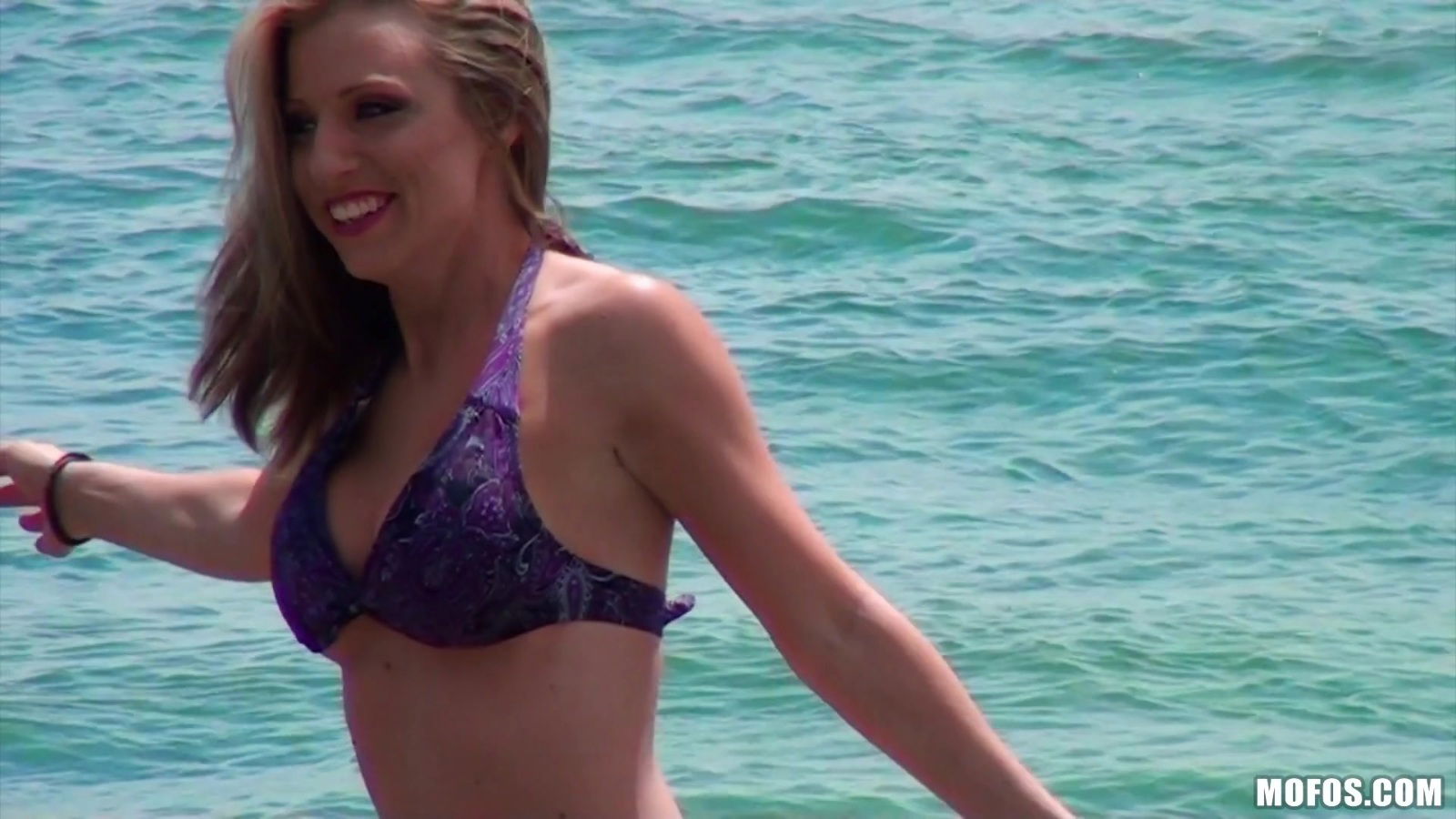 Athena Angel pleases friend playing with hard