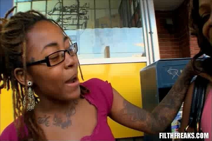 Kaylyn Carter Bombay Sapphire love playing with strap-on