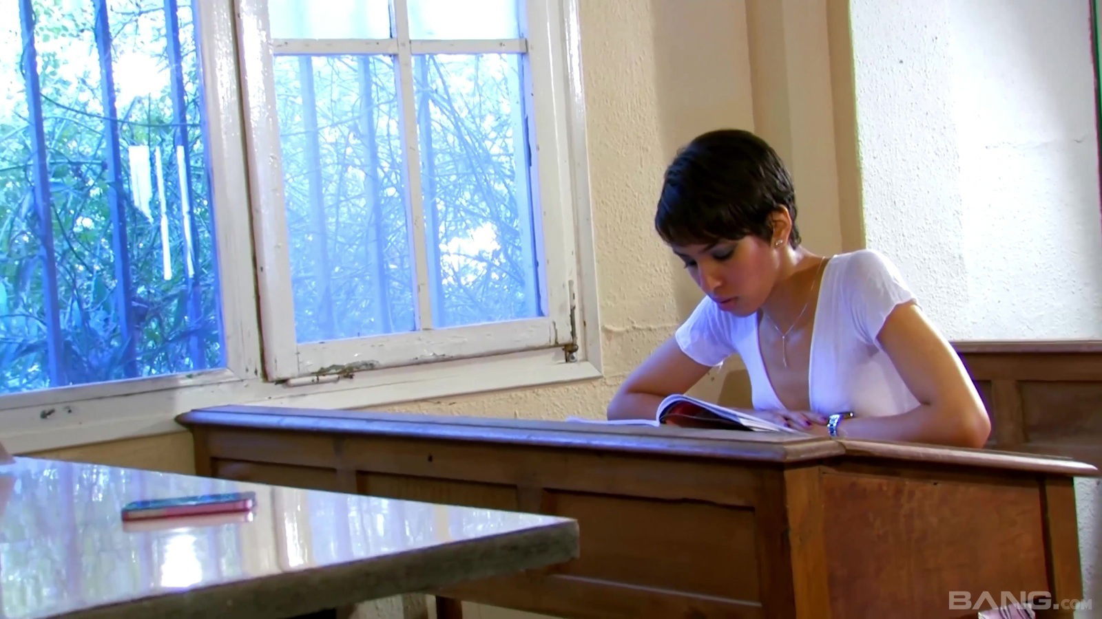 Lusty Jasmine Arabia places shaved coochie stiff schlong