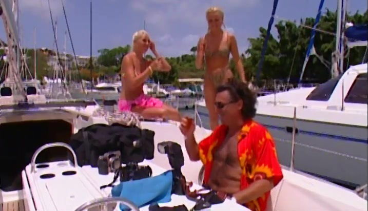 Melody Magic ravished hard beach handsome lover